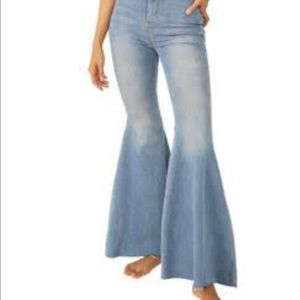 Free People Women's Light Wash High-Rise Just Float On Flare Jeans